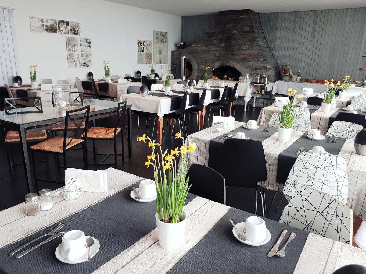 Hotel Garni Battello Melide ภายนอก รูปภาพ